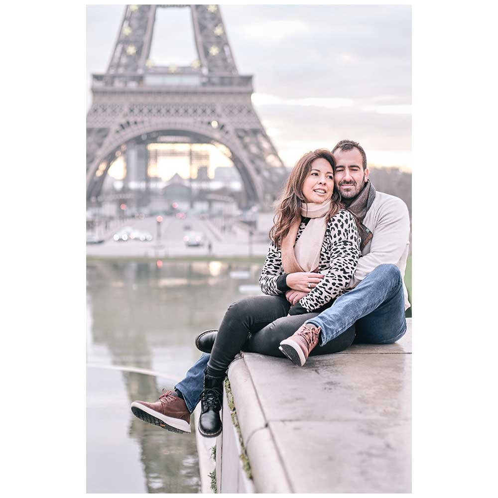 Book de fotos profesional Paris Torre Eiffel. Footos en pareja en París.