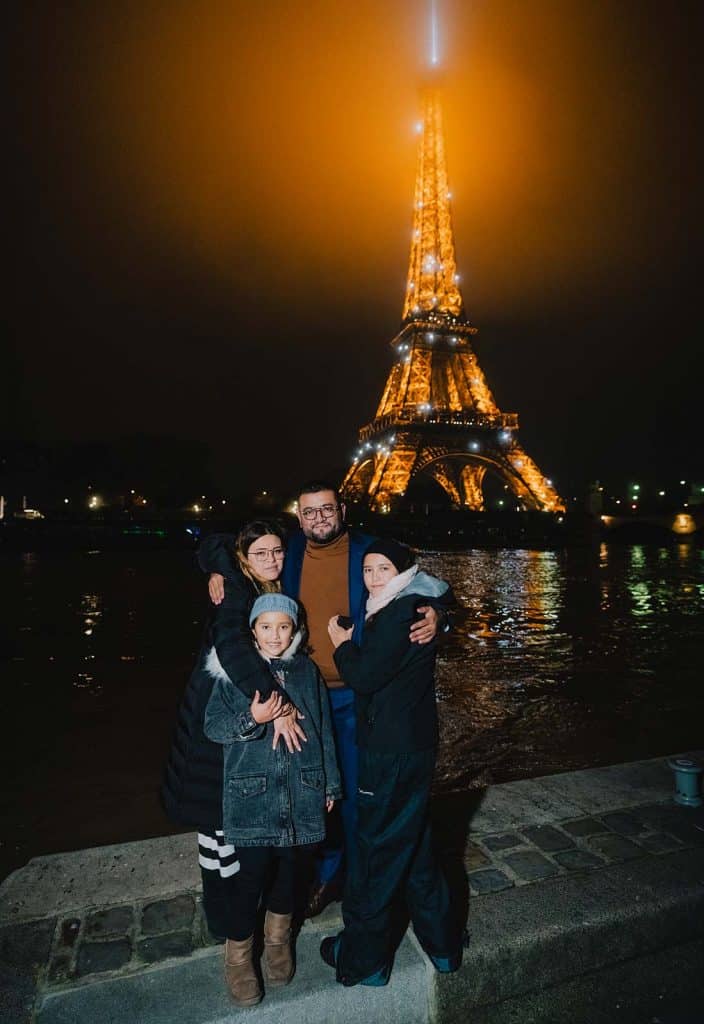 Sesión de fotos en París de noche Sesión de fotos en París de noche